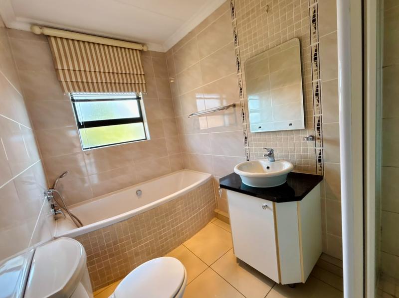 3 Bedroom Property for Sale in Langenhovenpark Free State